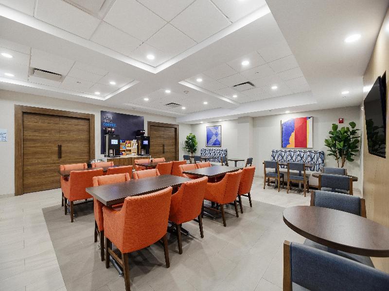 Holiday Inn Express & Suites Raleigh West  image