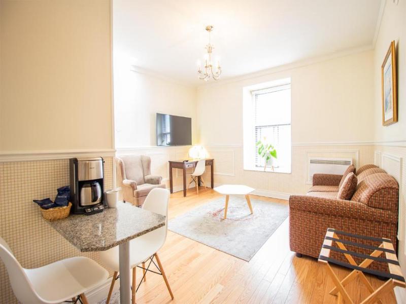 Parc Suites Montreal image