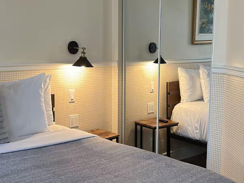 Parc Suites Montreal image