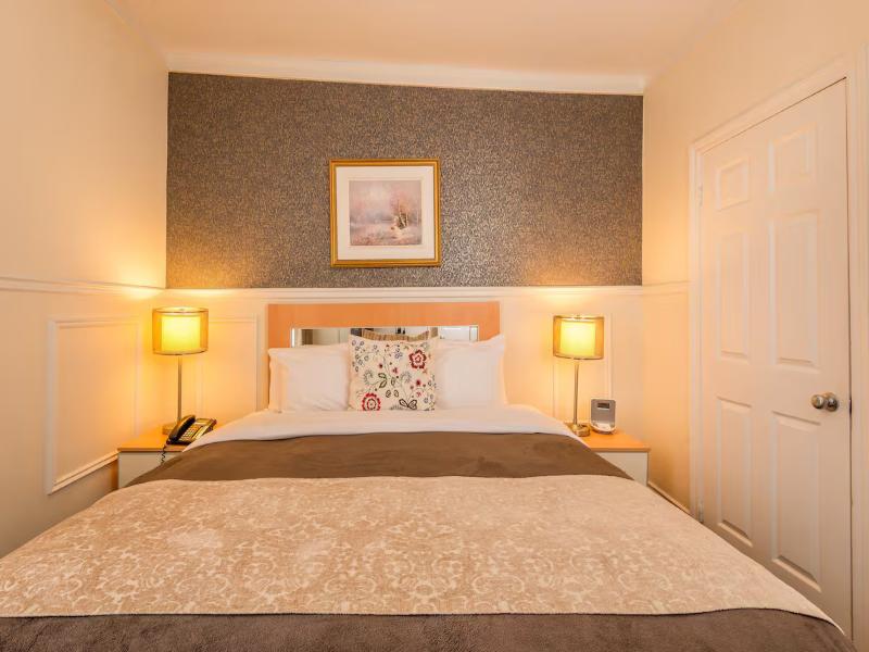 Parc Suites Montreal image