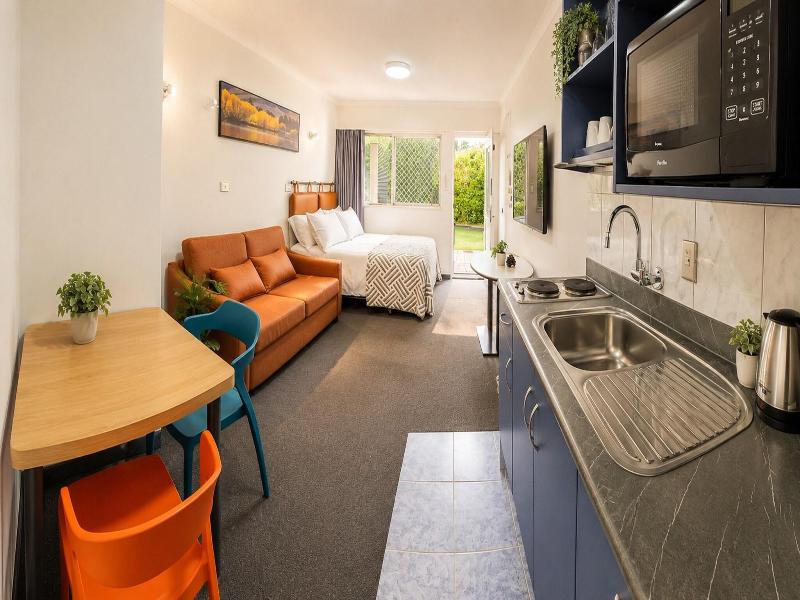 Alpin Motel & Conference Centre image