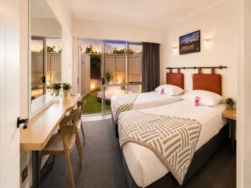 Alpin Motel & Conference Centre image