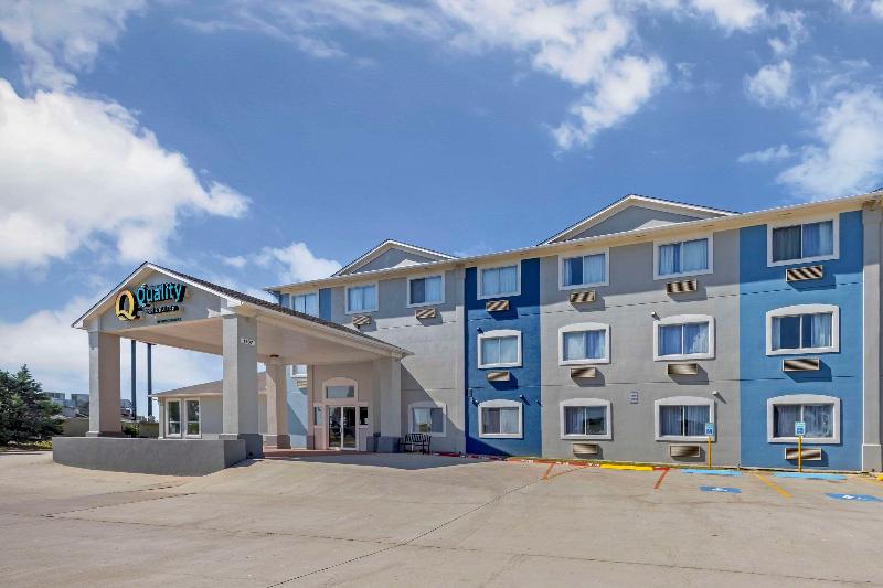 Quality Inn image