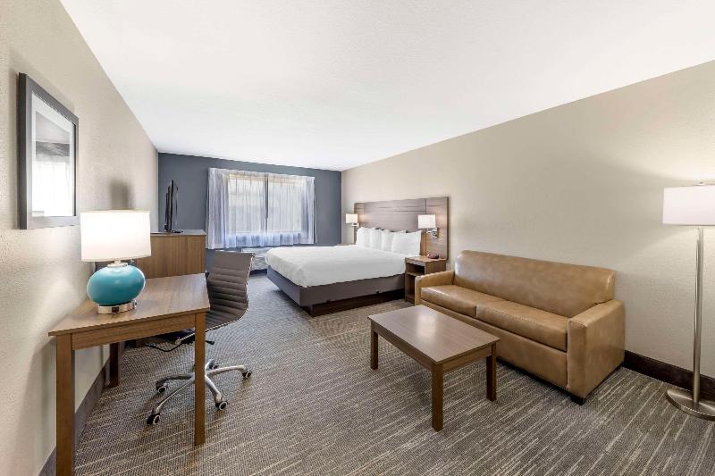 Quality Inn image