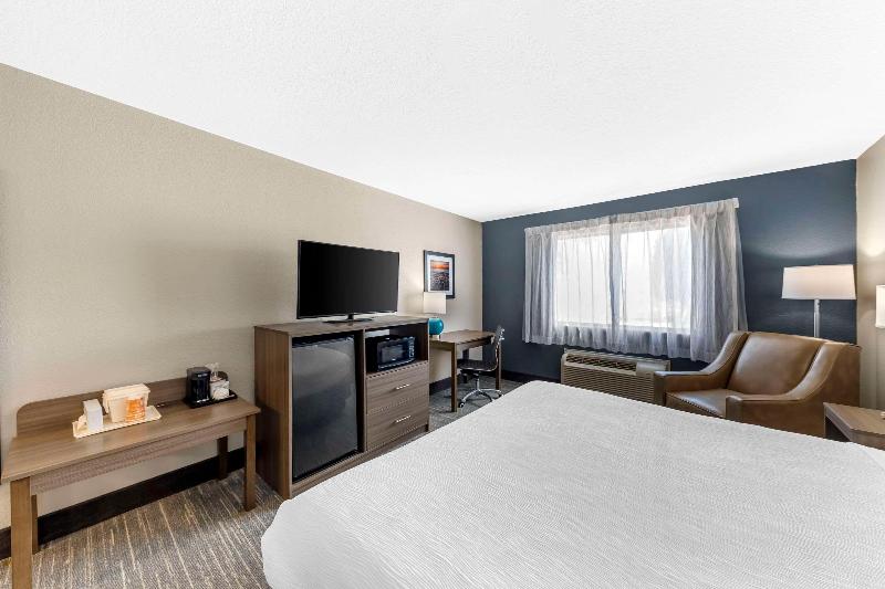 Quality Inn image