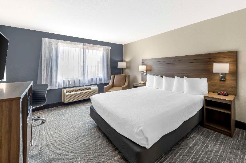 Quality Inn image