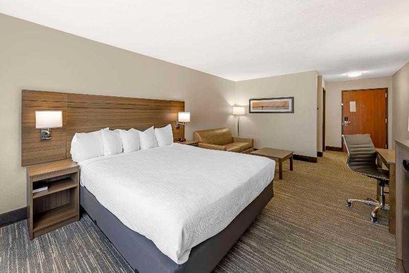 Quality Inn image