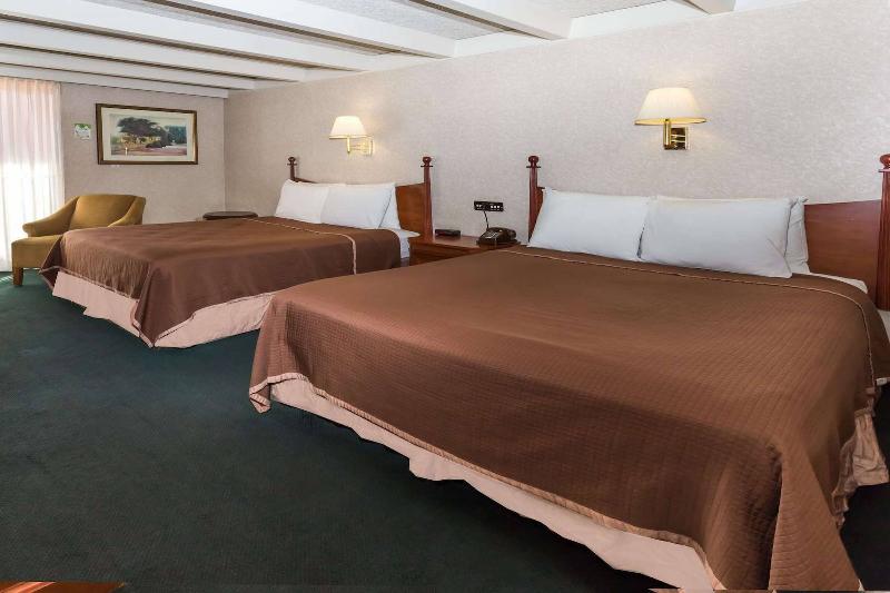 Rodeway Inn & Suites