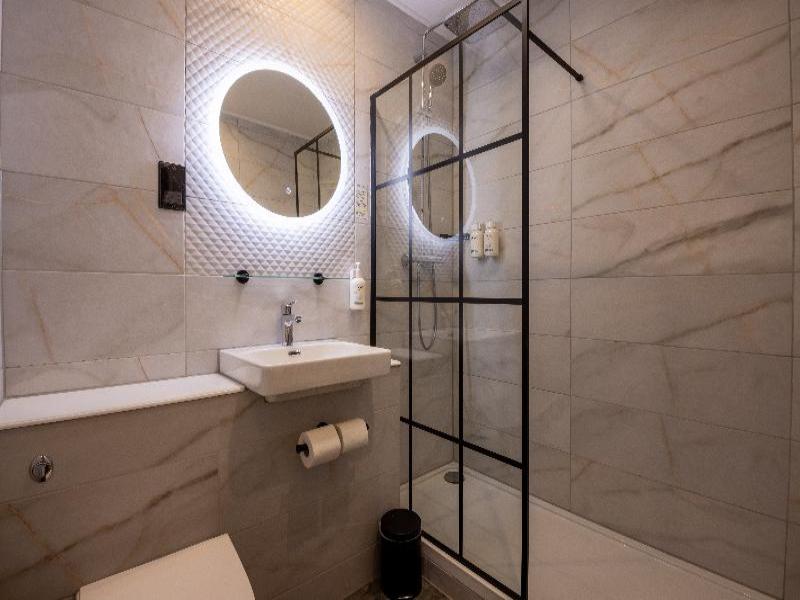 Garner Hotel Reading City Centre image