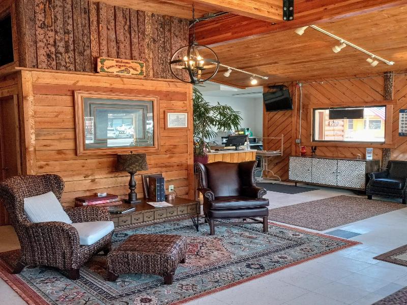 Lone Eagle Lodge And Snowmobile Rental image