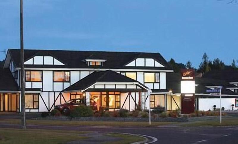Devonwood Motel Rotorua image