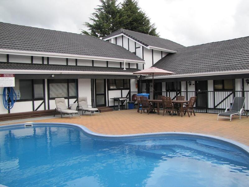 Devonwood Motel Rotorua image