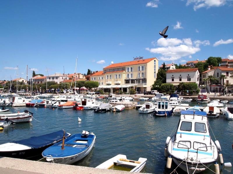Adria image