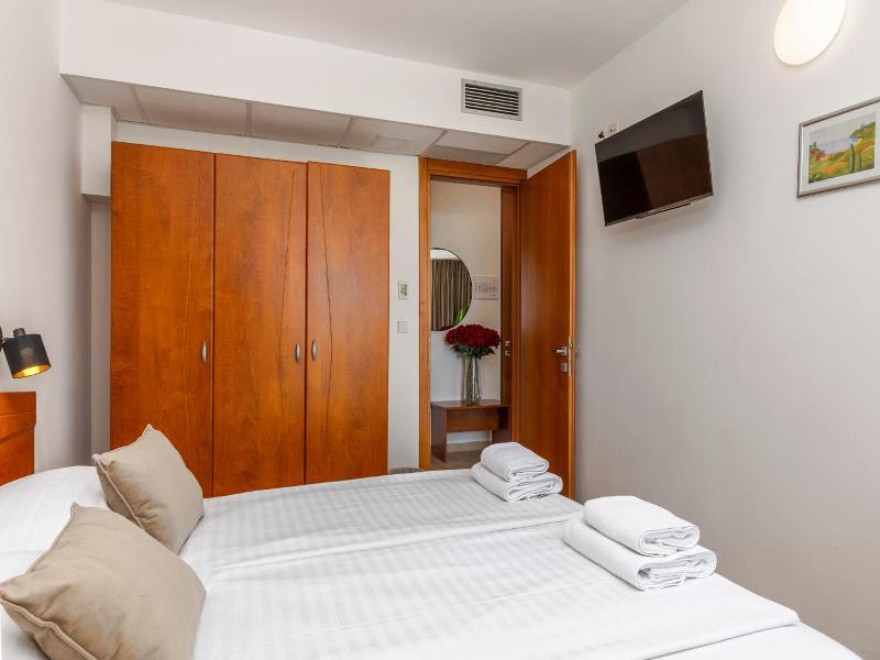 Adria image