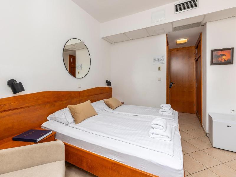 Adria image