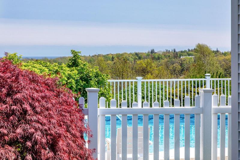 Glen Cove Inn & Suites Rockport image