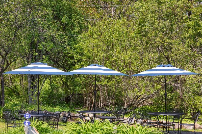 Glen Cove Inn & Suites Rockport image