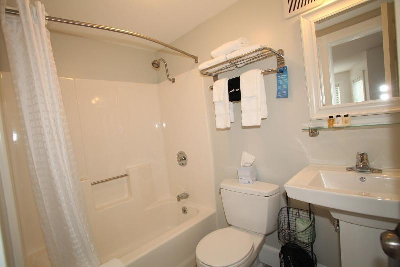 Glen Cove Inn & Suites Rockport image