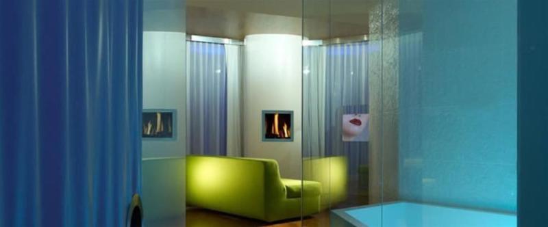 I- Suite