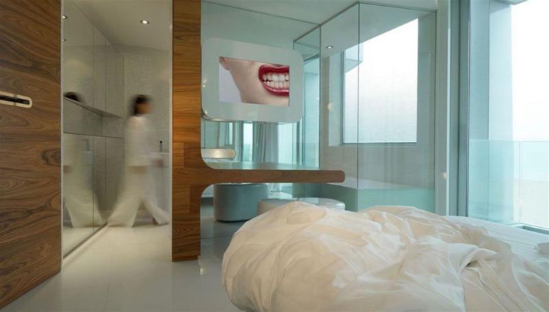 I- Suite