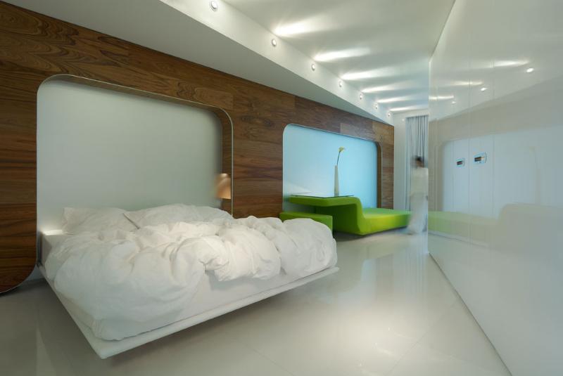 I- Suite