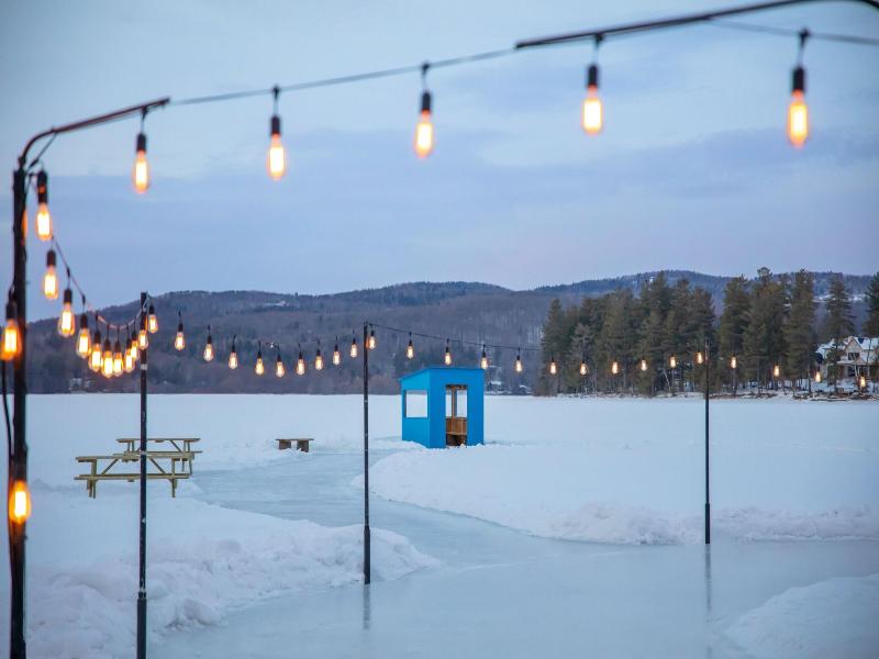 Ripplecove Lakefront Hotel