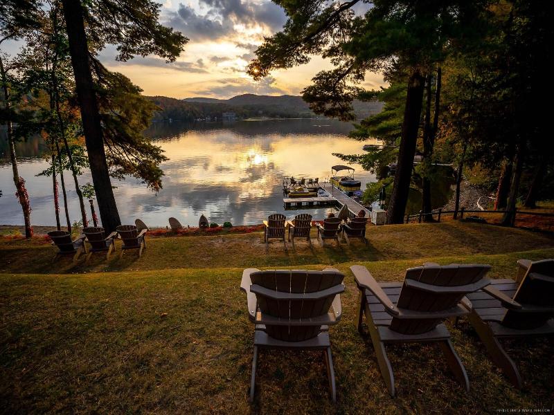 Ripplecove Lakefront Hotel