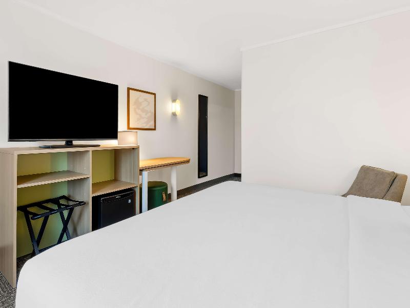 Spark by Hilton Daleville Roanoke North image