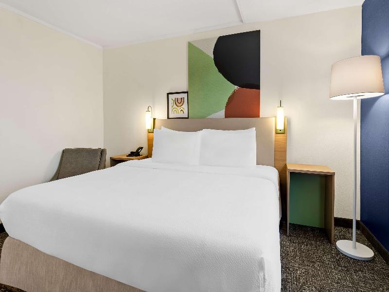 Spark by Hilton Daleville Roanoke North image