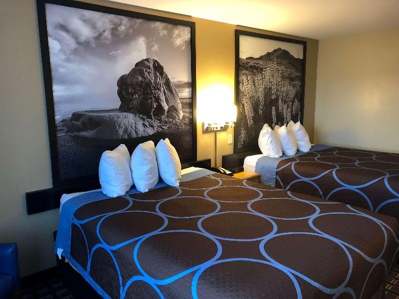 Bed room