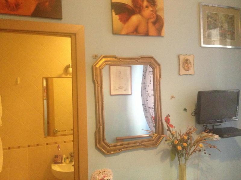 B&B Cappellini image