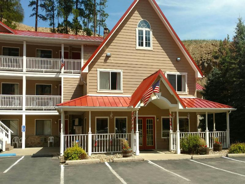 Keystone Boardwalk Inn & Suites image