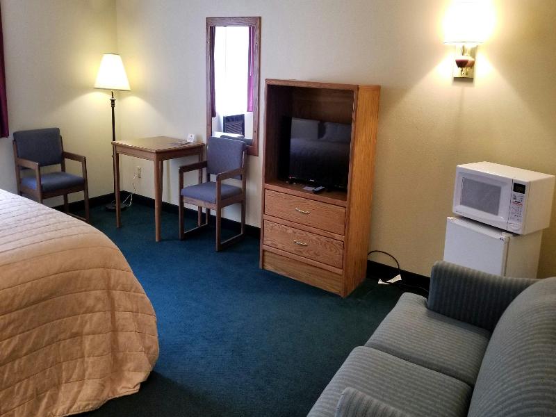 Keystone Boardwalk Inn & Suites image