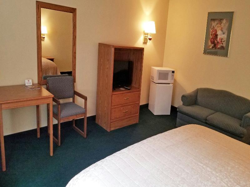 Keystone Boardwalk Inn & Suites image