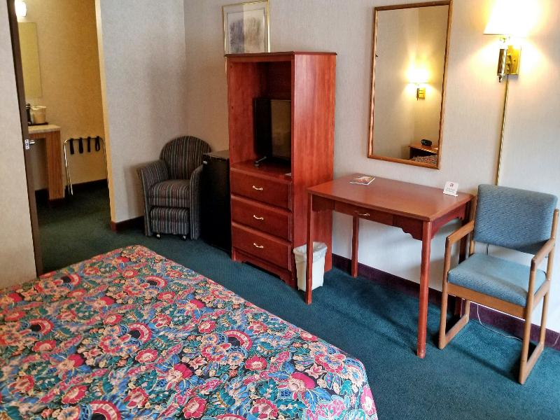 Keystone Boardwalk Inn & Suites image