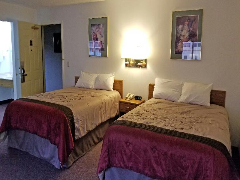 Keystone Boardwalk Inn & Suites image