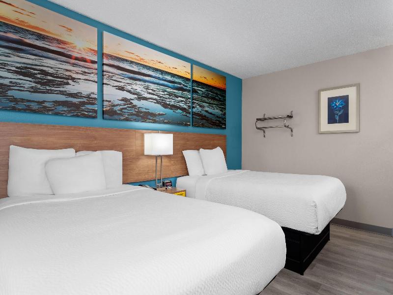 Days Inn By Wyndham Austin image