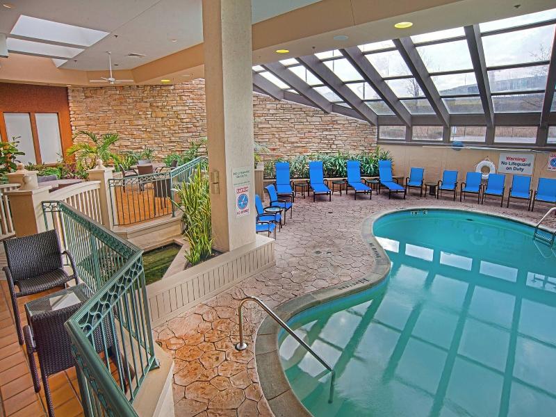 Sheraton Westport Plaza Hotel St. Louis image