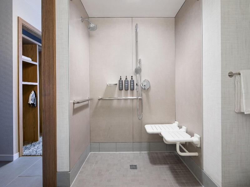 Sheraton Westport Plaza Hotel St. Louis image