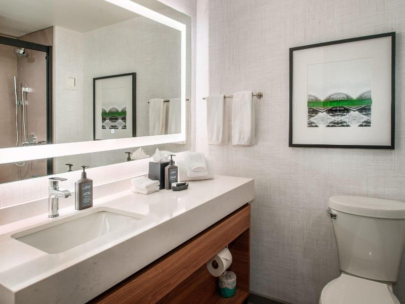Sheraton Westport Plaza Hotel St. Louis image