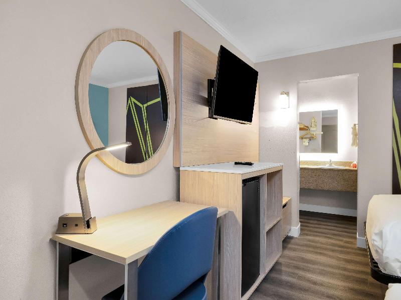 SureStay by BW San Francisco Marina District image