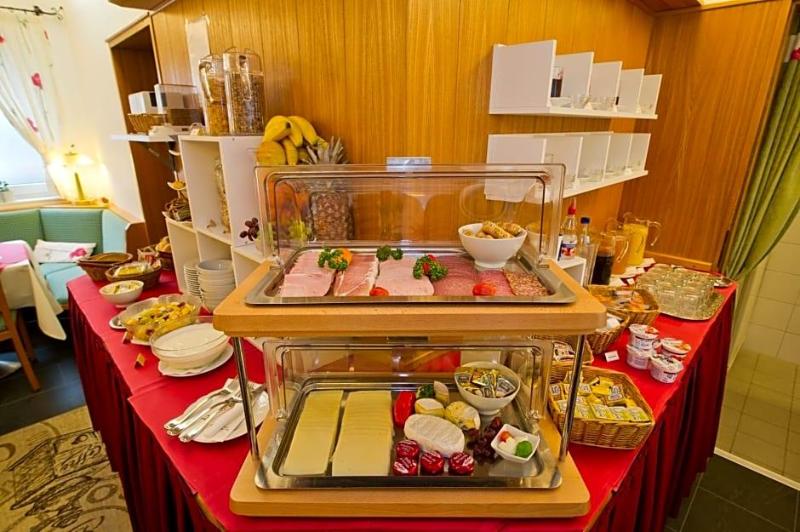 Rosenhotel image