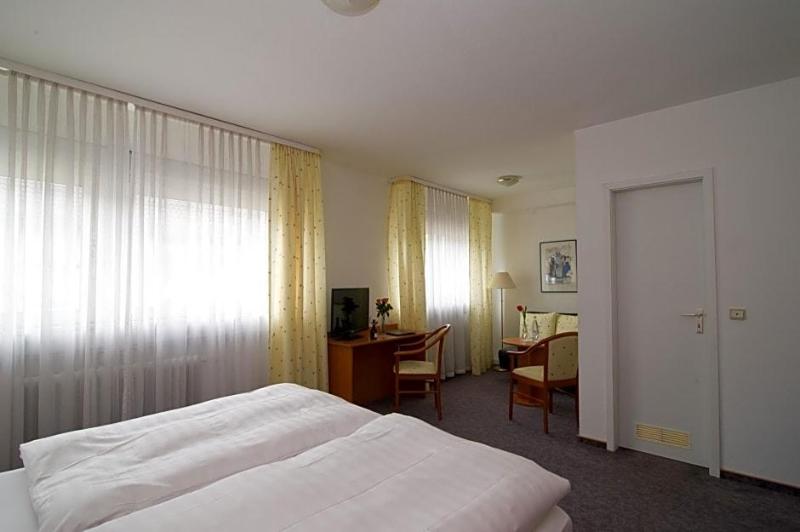 Rosenhotel image