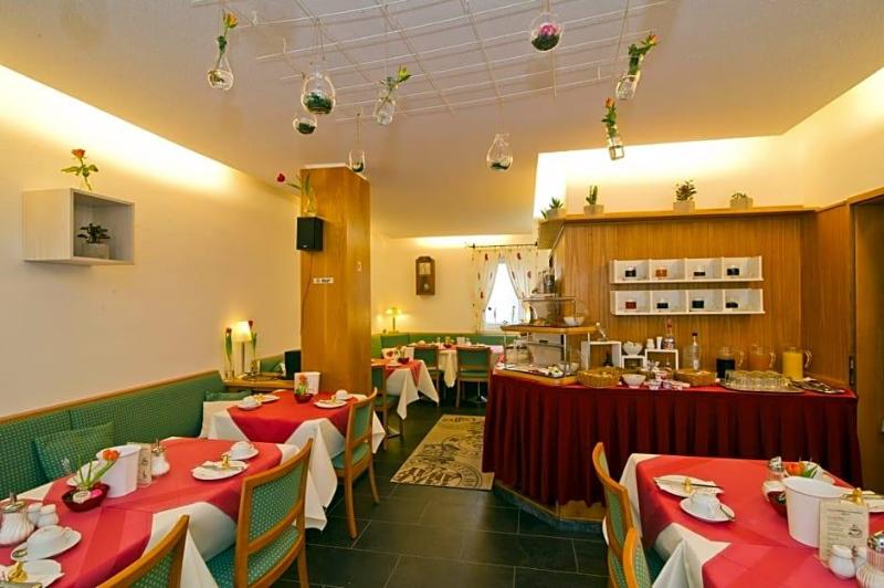 Rosenhotel image