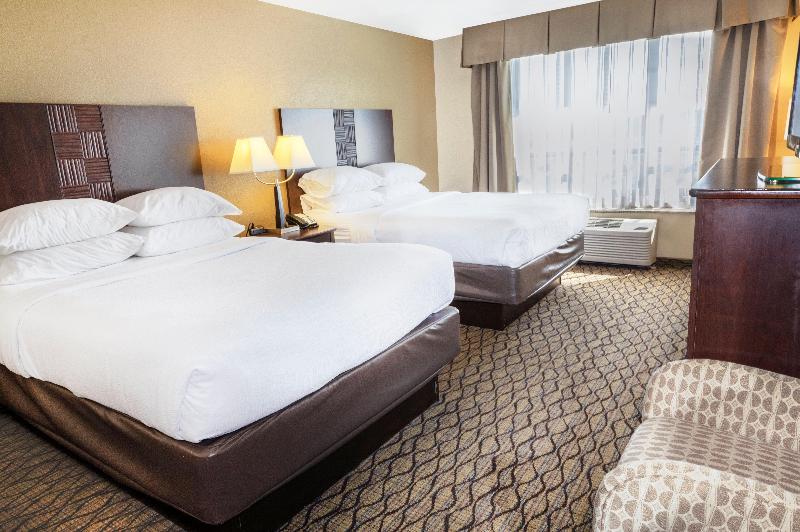 Holiday Inn St. Louis Arpt West-Earth City By IHG image