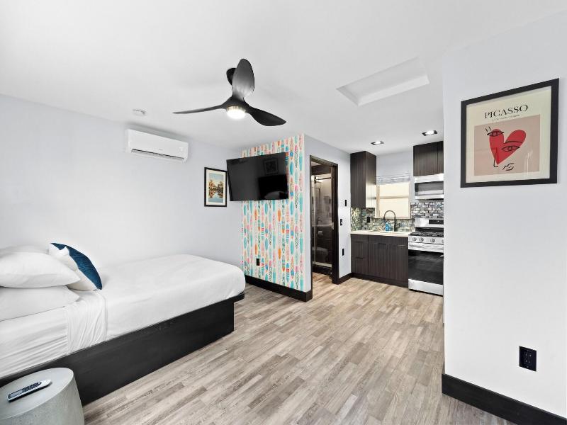 The Neon Elm Hotel image
