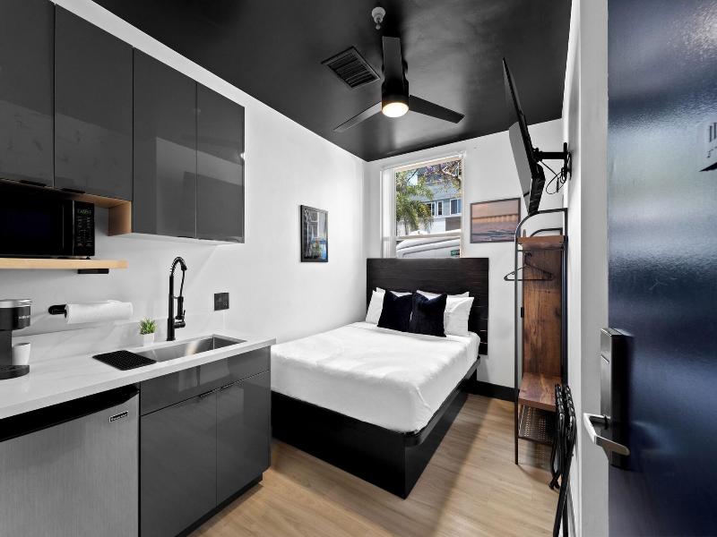 The Neon Elm Hotel image