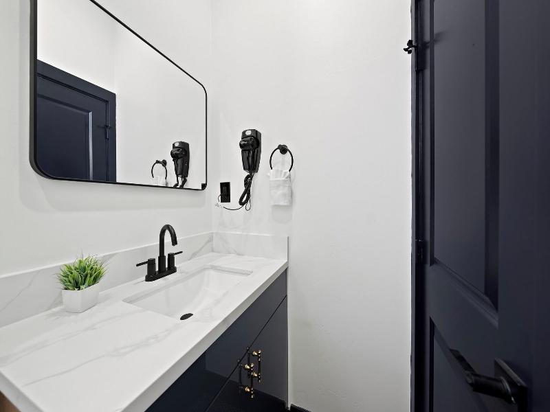 The Neon Elm Hotel image