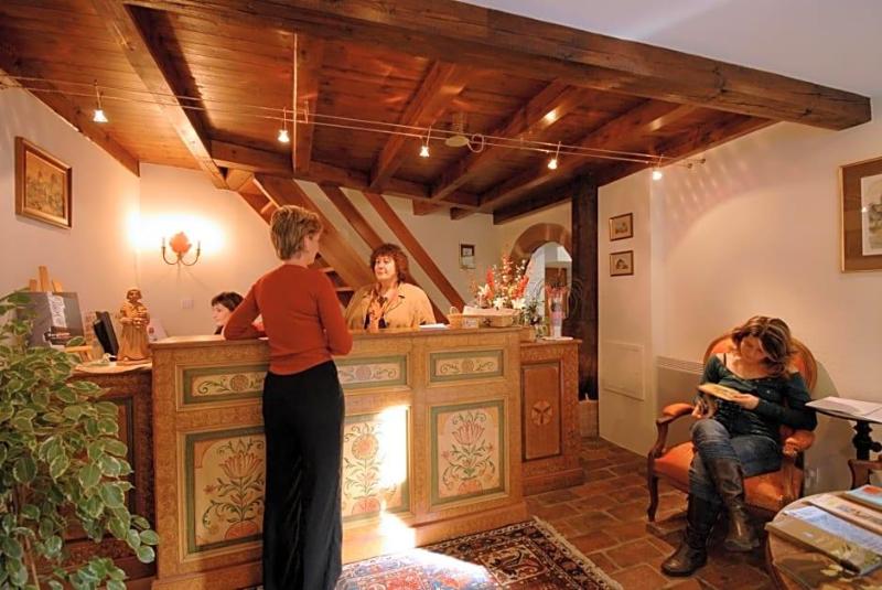 La Cour du Bailli image