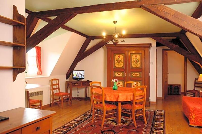 La Cour du Bailli image